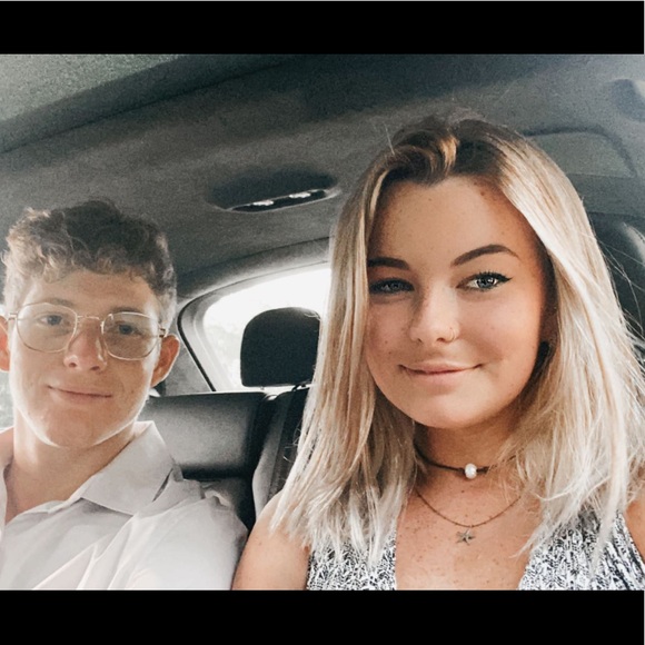 Meet your Posher, Jenna - Picture 1 of 1